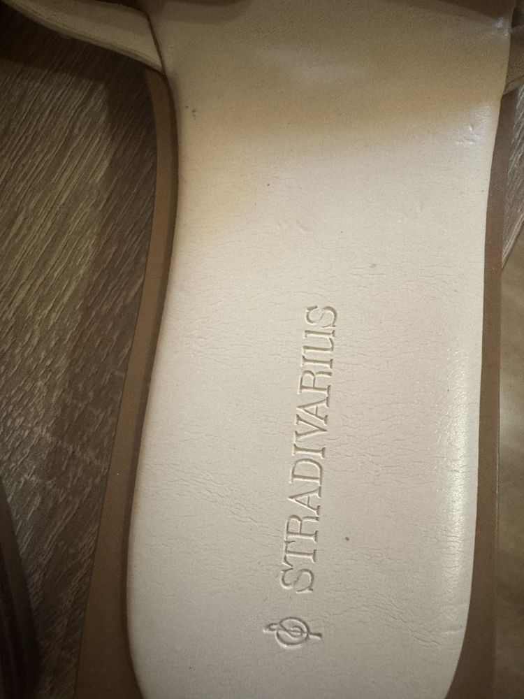 Дамски чехли Stradivarius 36