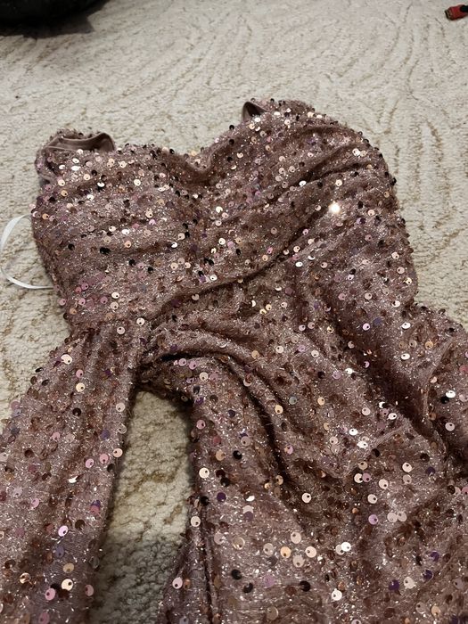 Официална рокля