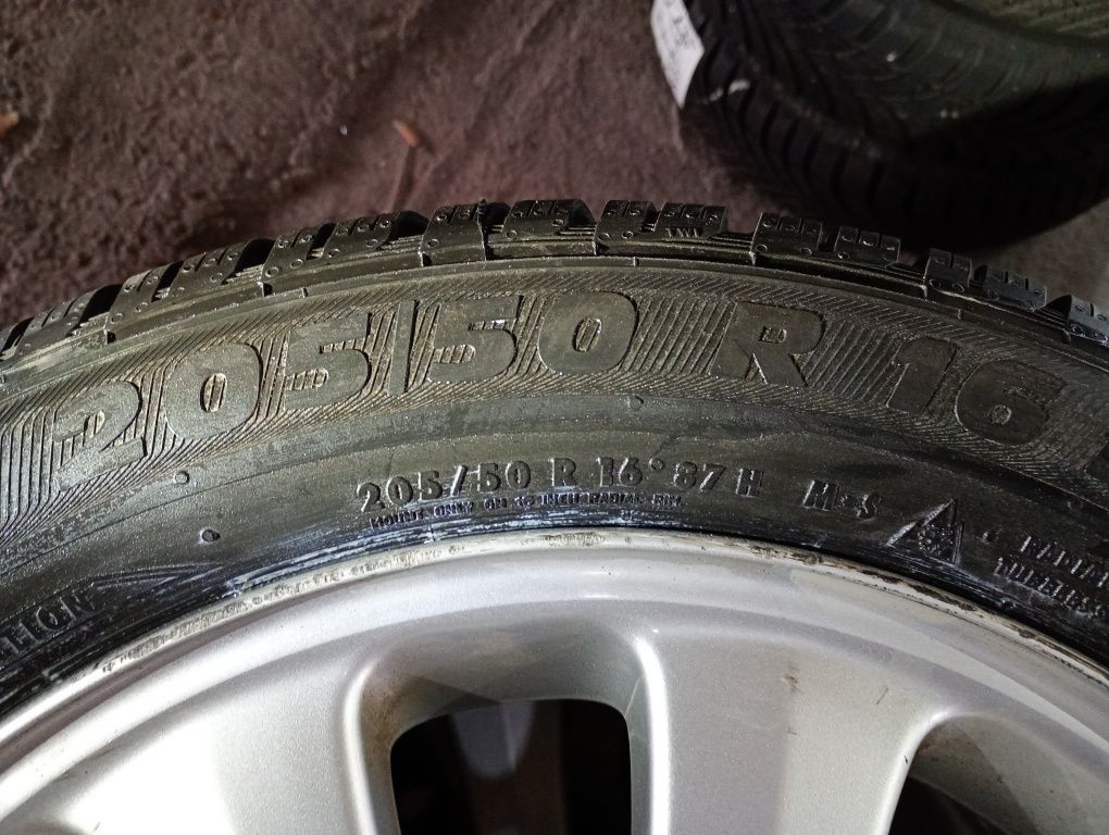 MERCEDES джанти със зимни гуми 205/50/16 6J ET46 5x112 цо 66,6