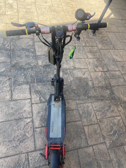 Vand sau schimb cu scuter electric