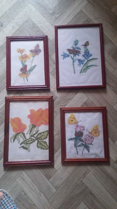Вышитые картины.