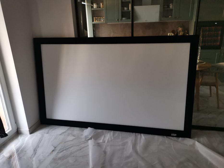 Ecran proiecție cadru fix BenQ 203x114cm