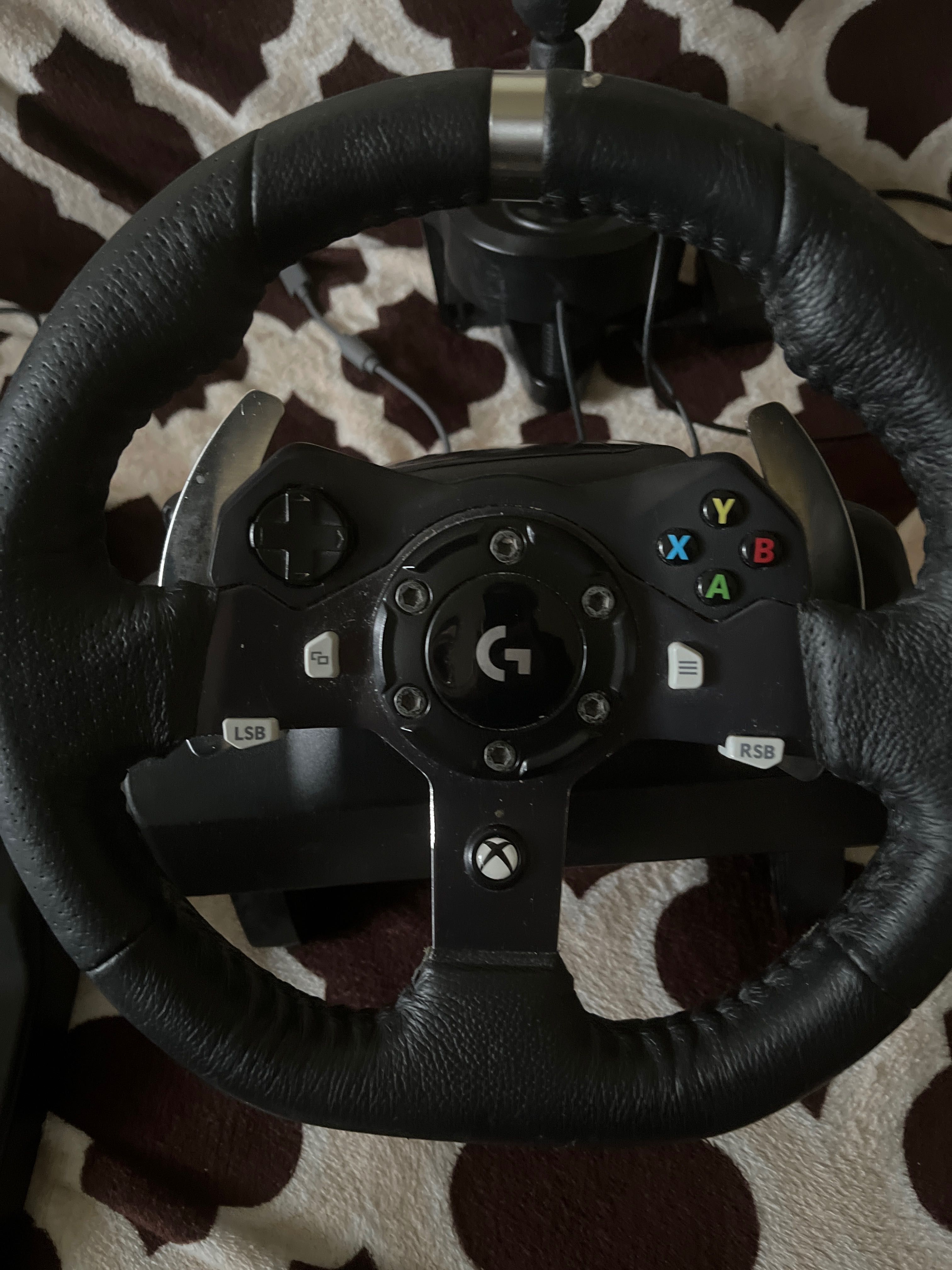 Vând volan Logitech g920 cu pedale și schimbător