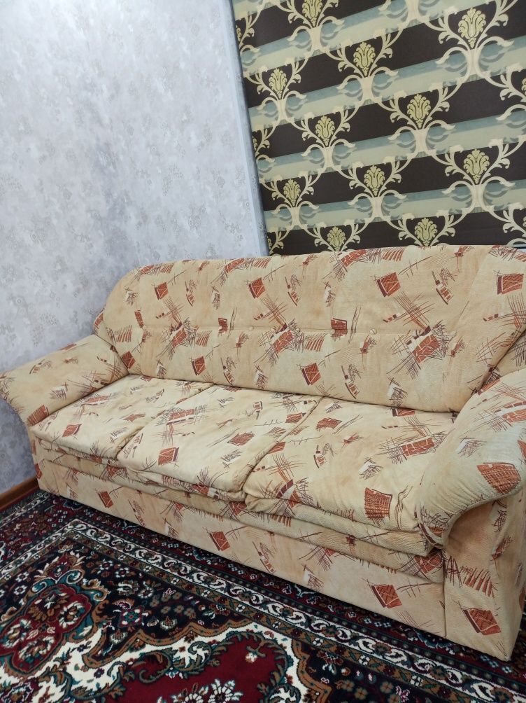 Продается  раскладной диван