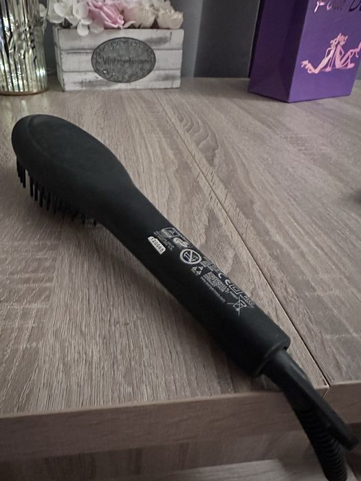 Четка за изправяне на коса SilverCrest с регулиране на температурата