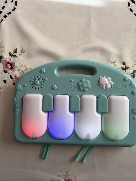 Pian cu baterii copii