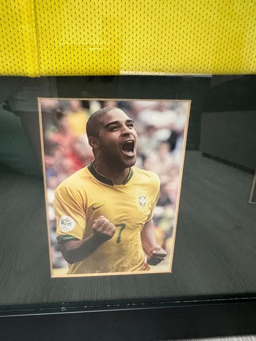 Tricou semnat + rama Adriano Brazilia