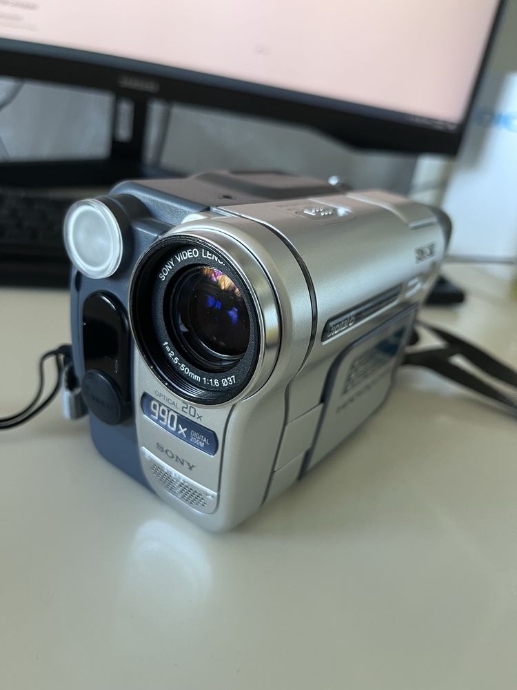 Sony Camera DCR-TRV255E Handycam perfect functionala