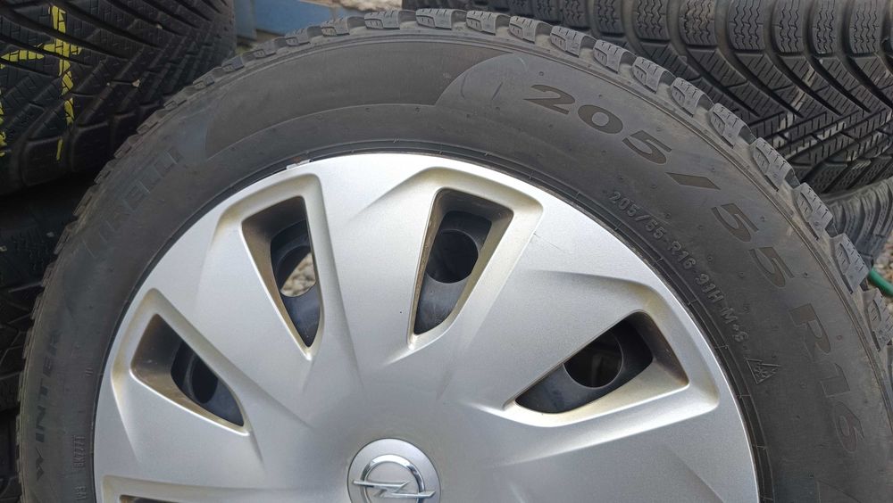 Гуми с джанти PIRELLI 205/55/16 DOT4324 от Опел Астра