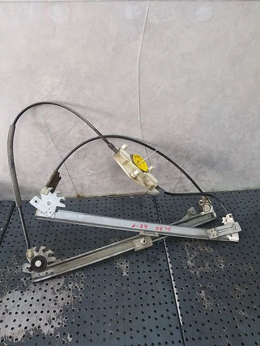 Macara geam electric dreapta fata audi a4 b7 8e