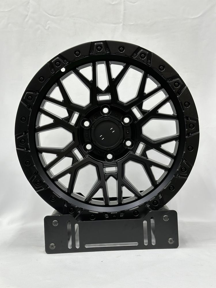 Продоется комплект дисков R17 5x127