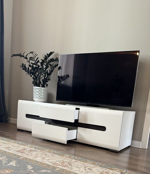 Продаем тумбу. Состояние новой вещи.