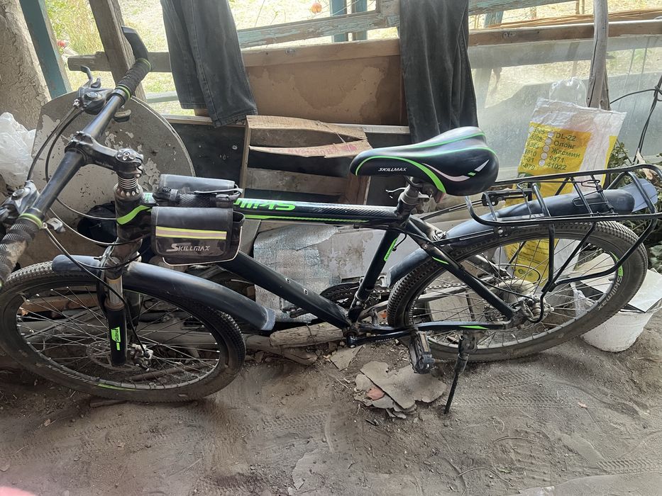 Velosoped spartivniy