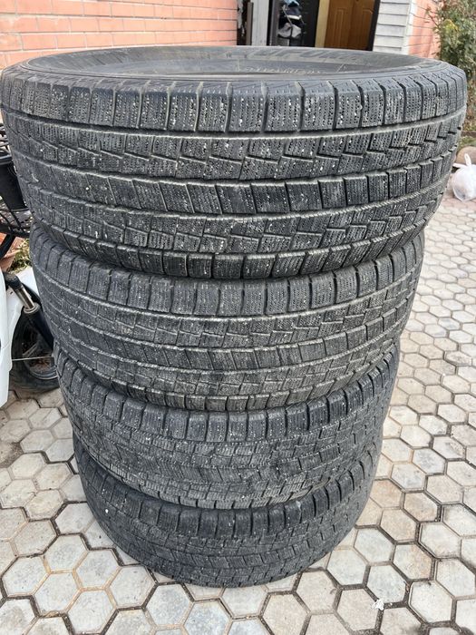Покрышки зимние 265/65/17