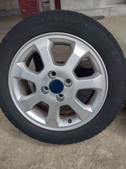 Jante aliaj R15 cu anvelope vara 185/60/R15