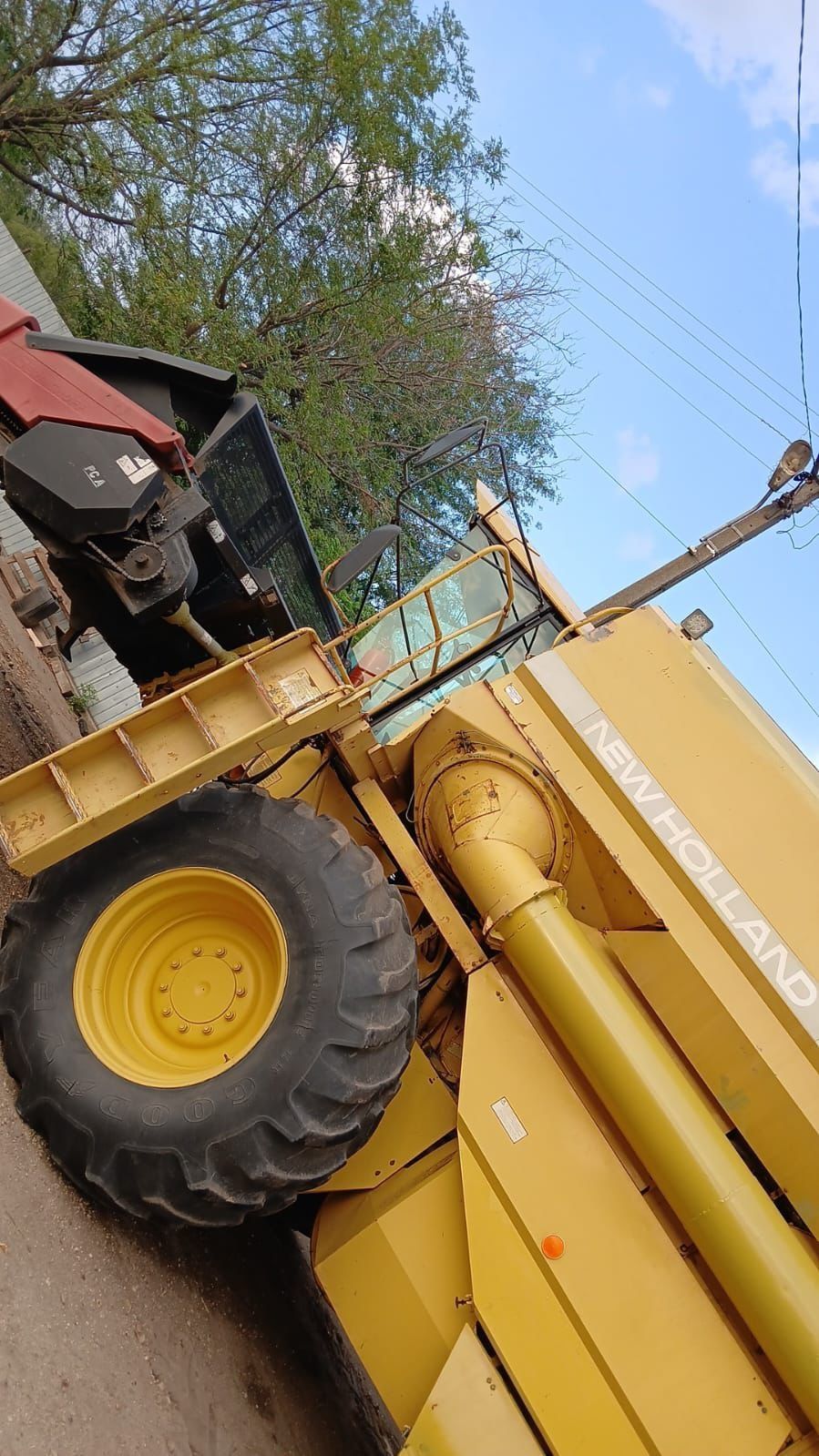 New Holland TF46