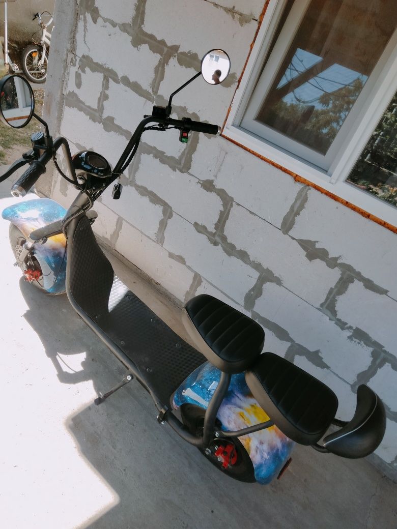 Vând scuter electric