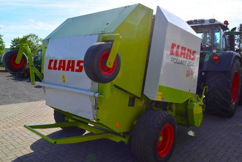 Presa Claas Rollant 254 Roto Cut an 2016 Ata Plasa + tocator Claas 255