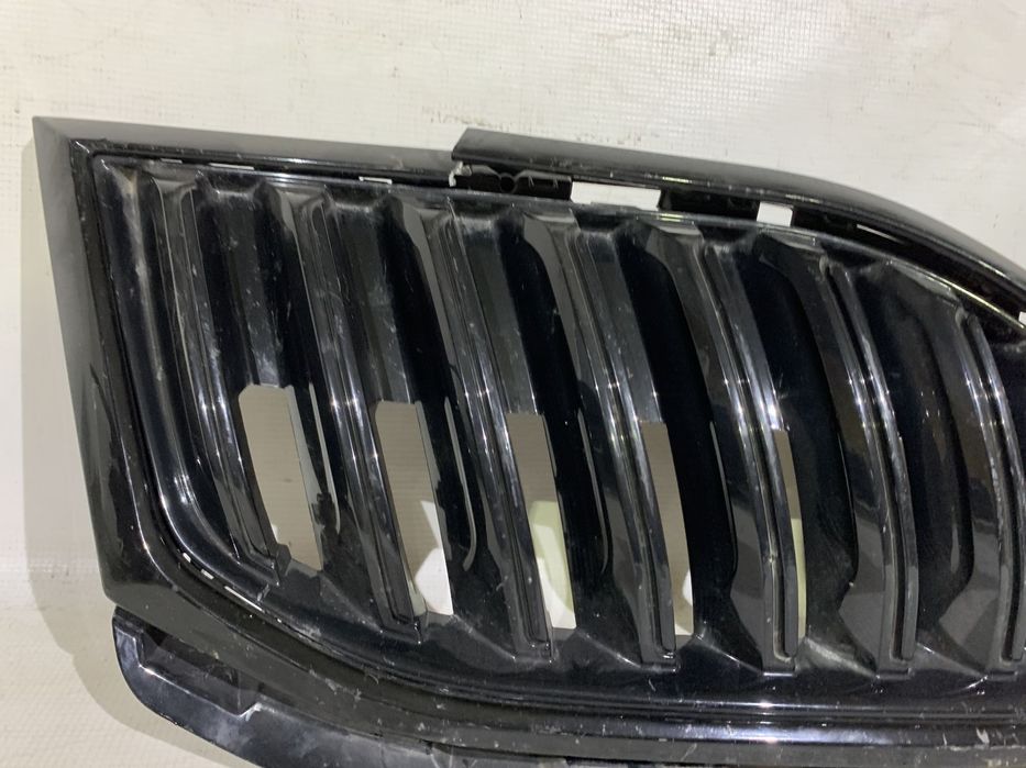 Grila radiator Skoda Octavia 3 facelift, 2017, 2018, 2019, 2020, cod origine OE 5E0853653C.