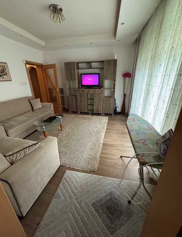 Дава се под наем Тристаен апартамент в София, Гео Милев - 68 кв.м за 765 € - Снимка #1