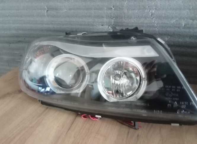 Faruri BMW E90 E91 2005-2008 ANGEL EYES fundal negru pe STOC