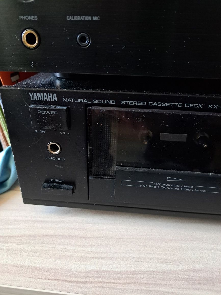 продавам касетен Дек YAMAHA KX 300 RS