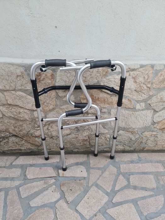 Проходилка за трудно подвижни хора