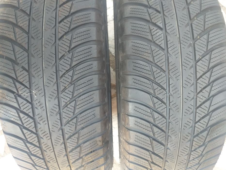 Гуми два броя 205/60/16