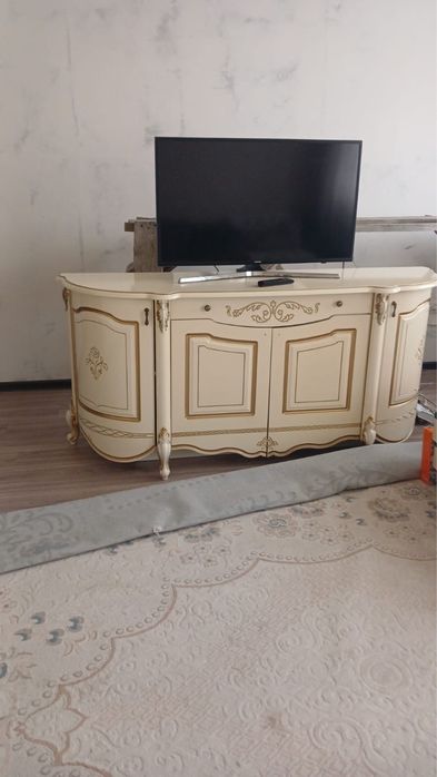 Тумба,шкаф для гостиной