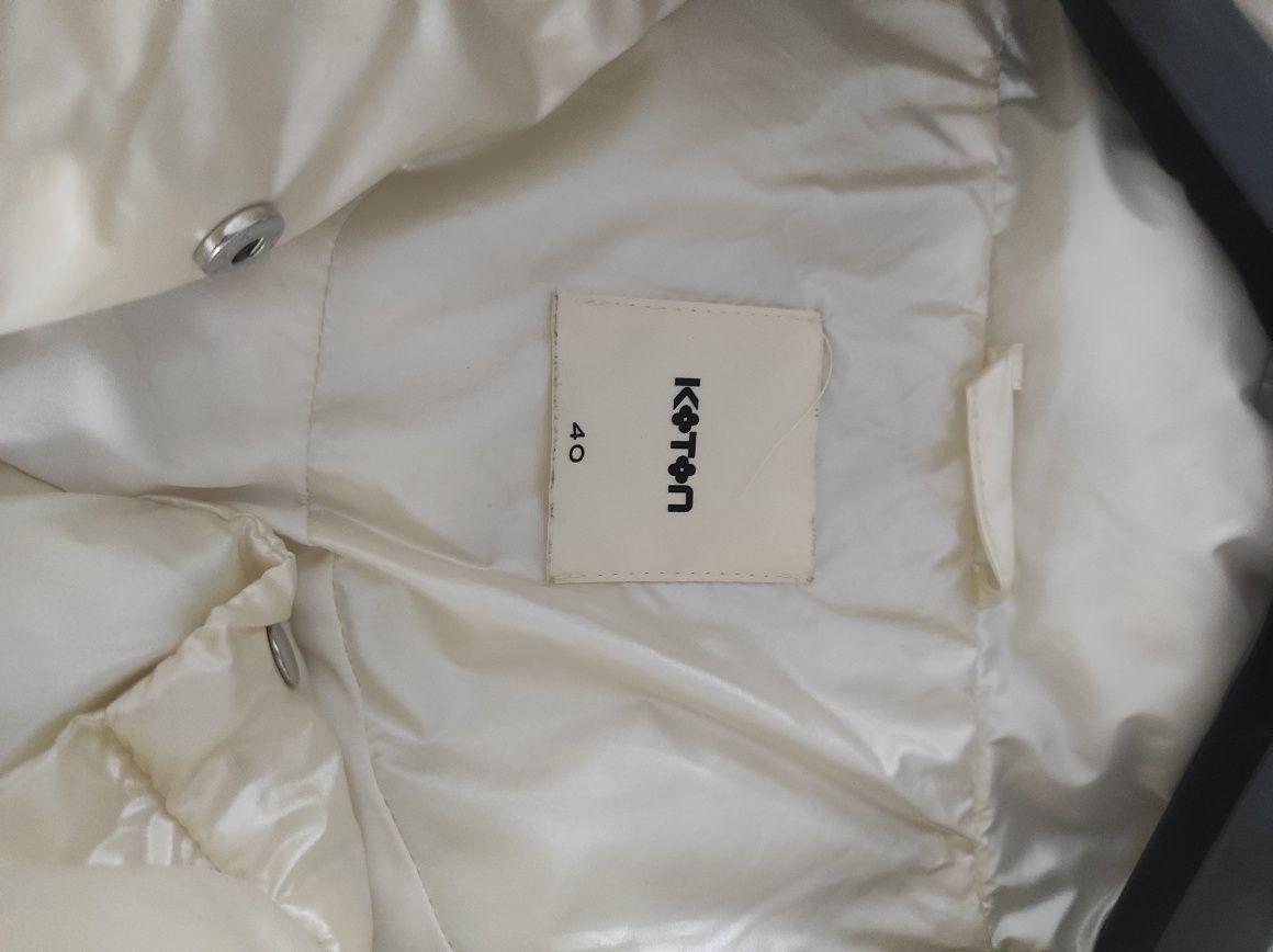Продам женскую куртку Koton