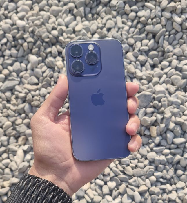 Iphone 14 pro purple