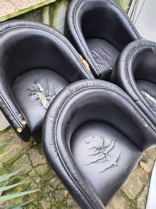 Черни кожени фотьойли/ столове