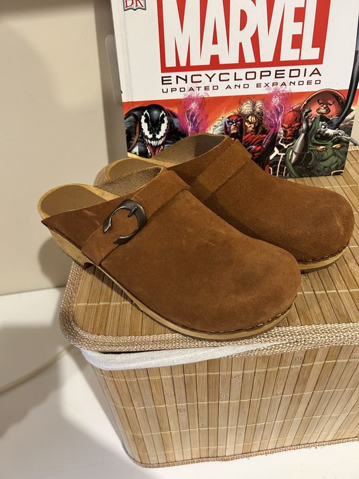 Обувки от велур Sanita
