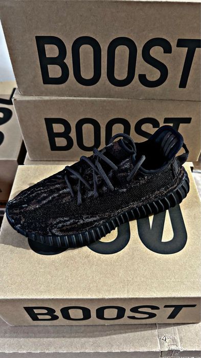 ADIDAS Yeezy boost 350 v2