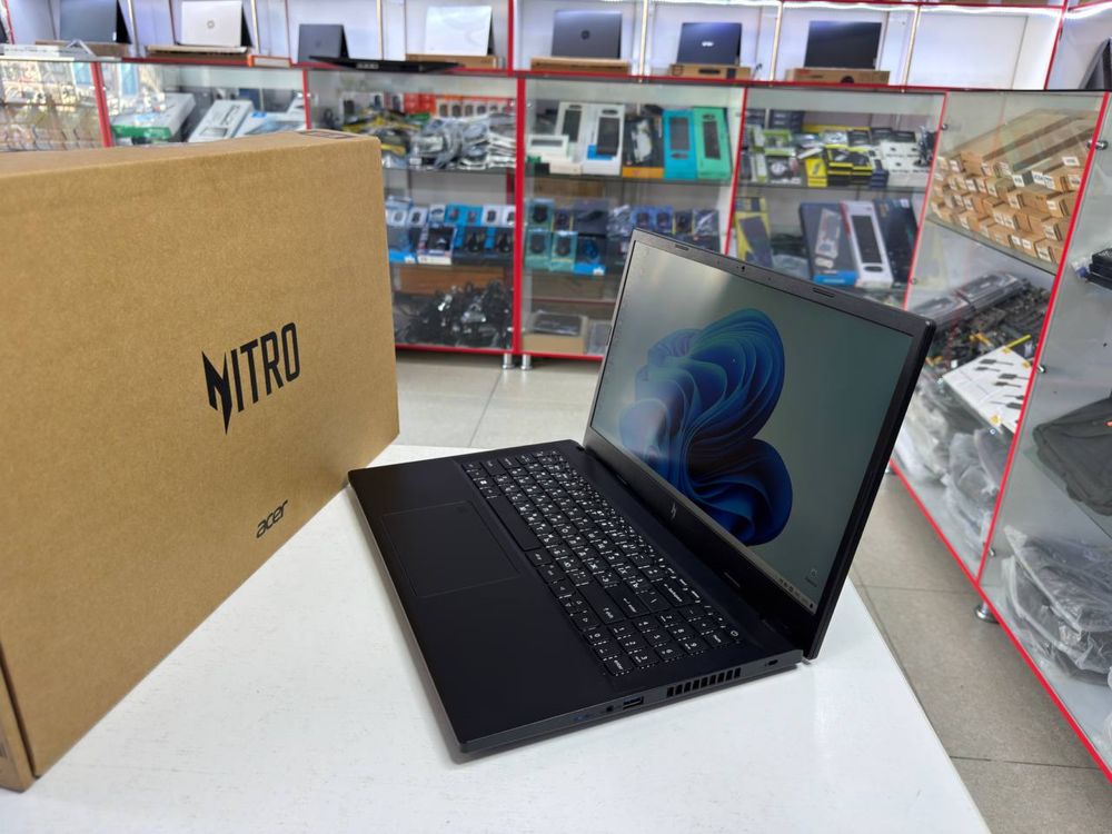 Acer nitro eng soʻng avlodi ddr5 apiratifka atiga 6 kun ishlatilgan
