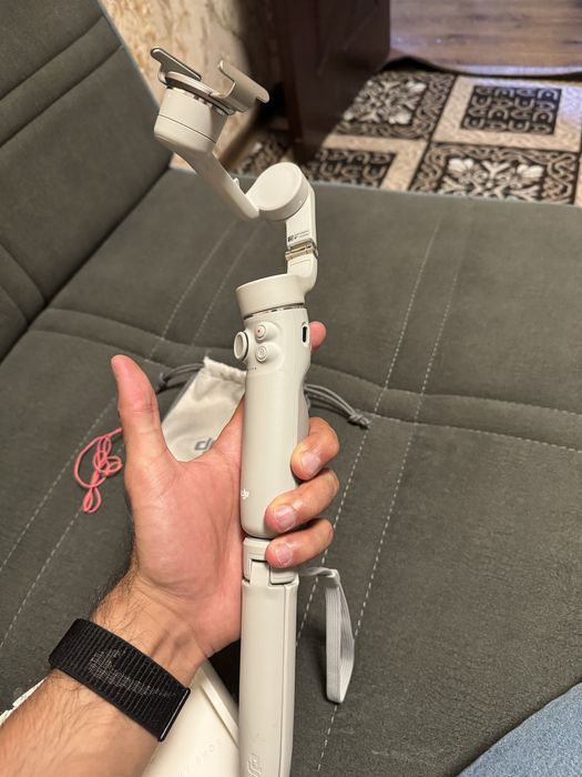 Dji OM 5 Stabilizator telefon uchun. Holati ideal