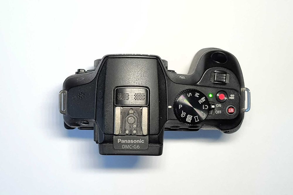 aparat foto mirrorless body Panasonic Lumix G6 cu obiectiv 14-140 OIS