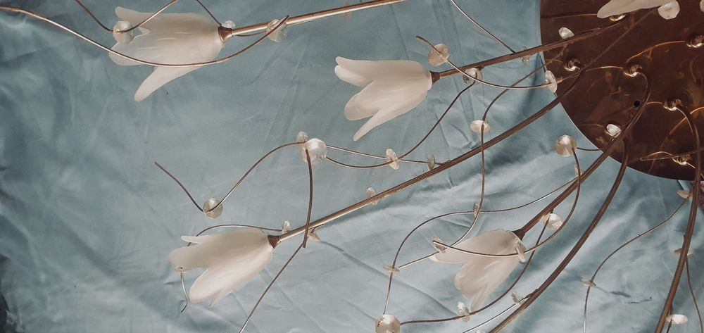 Люстра в отличном состоянии