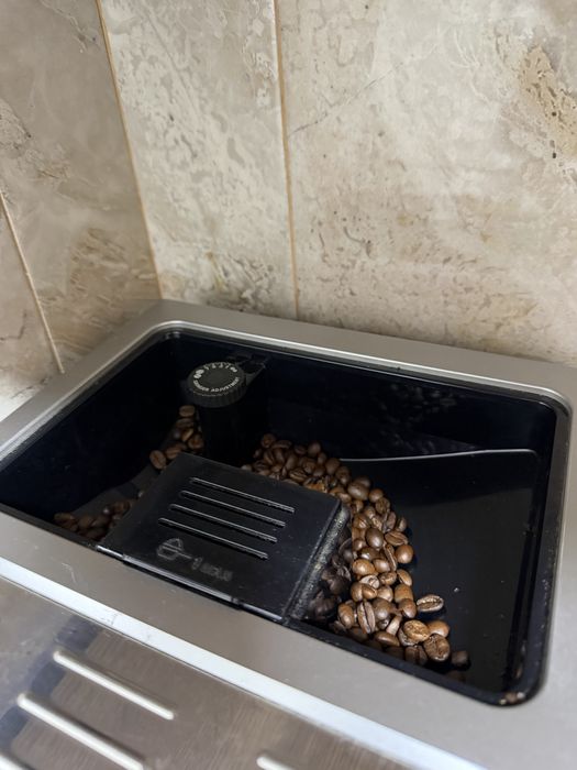 DeLonghi Eletta Cappuccino