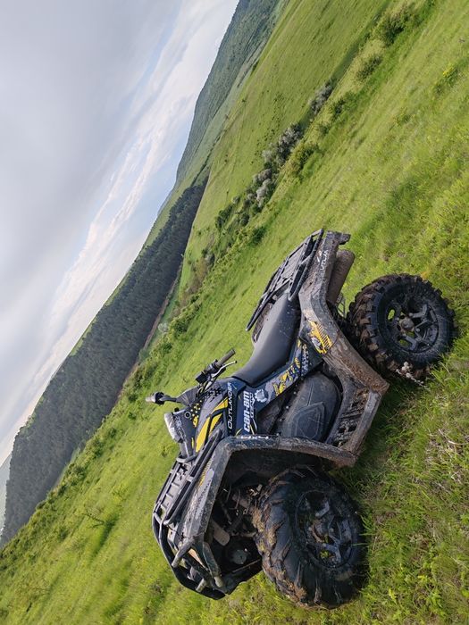 Vând cam am 800 outlander