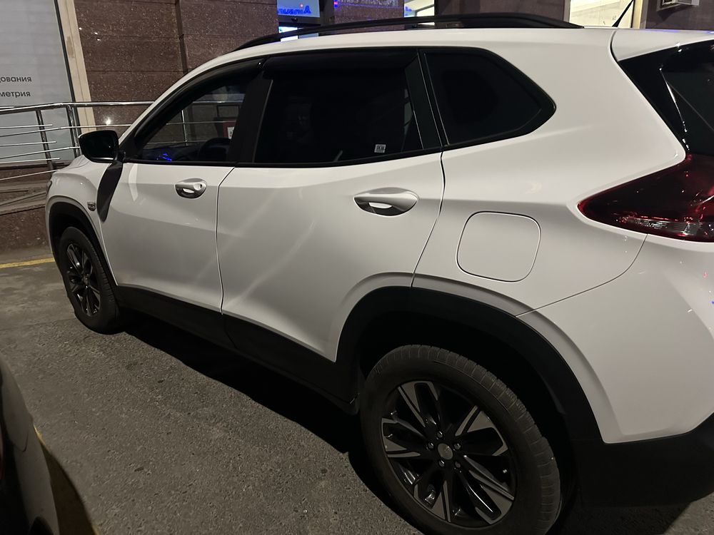 Chevrolet Tracker - 2