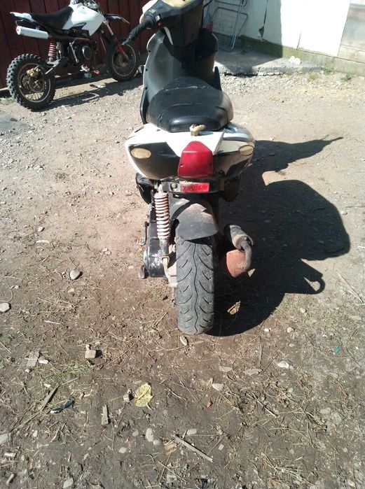 Vând scuter funcțional