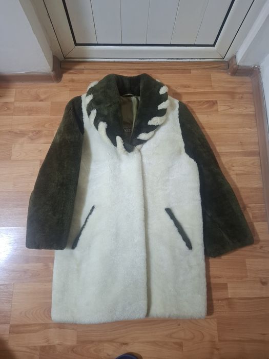 Haina blana Mouton Dore