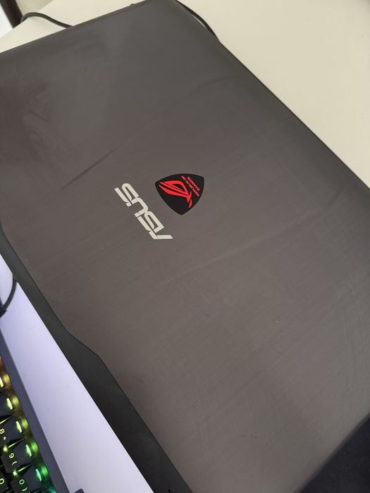 Laptop Asus ROG / Schimb cu ceva mai scump