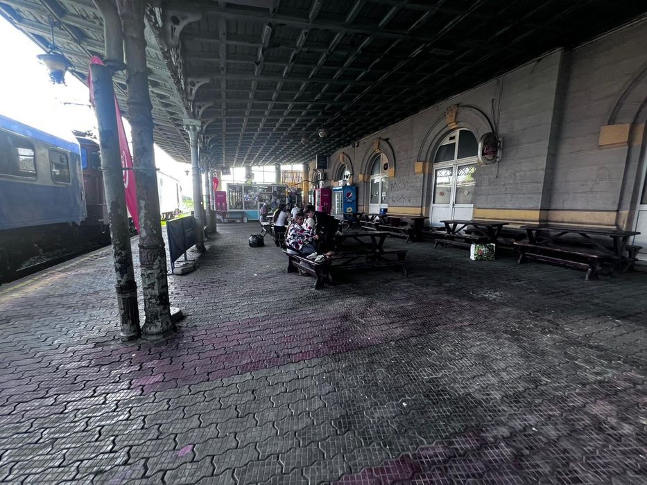 Spațiu comercial 10-15 mp + depozit + terasă 80 mp – peron Gara Obor