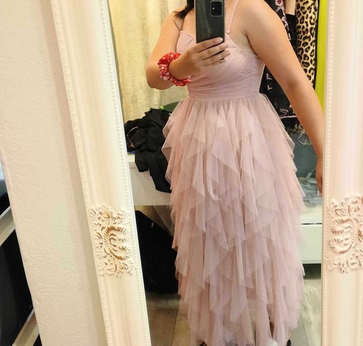 Vand/schimb rochie roz pudra cu volane