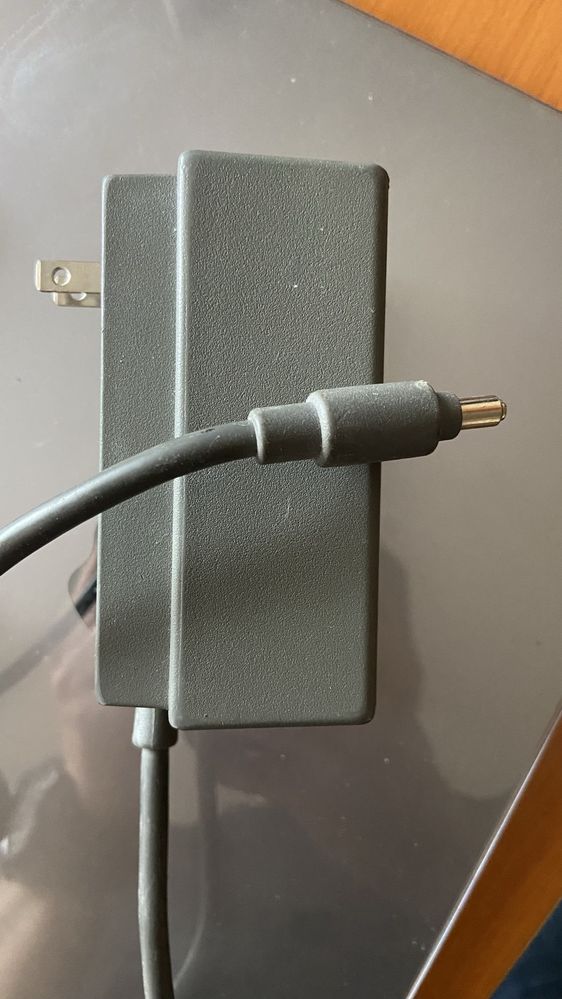 Macintosh" PowerBook™ AC Adapter