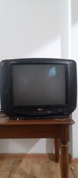 Телевизор продам