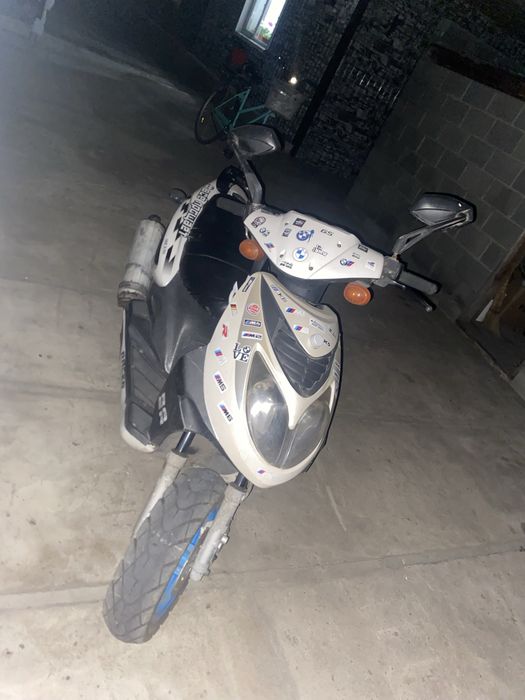 Продам скутер рейсер 150кубов