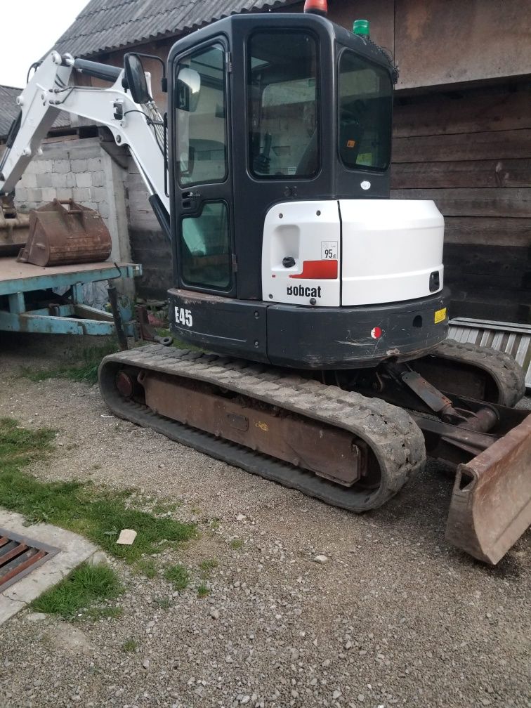 Escavator BobCat, 5 tone